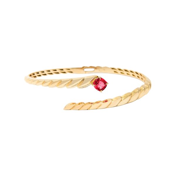 Iguana Eden Rock Bracelet in 18k yellow gold with 1.5 ct rubellite and 0.83 ct diamonds, inspired by St. Barth’s Eden Rock