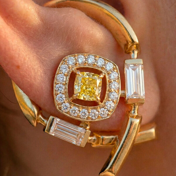 Alternative view of Treasure Map Earrings in 18K Gold with 6.0 cts Fancy Yellow and 3.0 cts White Diamonds